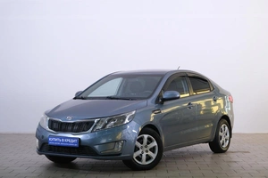 Седан Kia Rio 2013 года, 599000 рублей, Омск