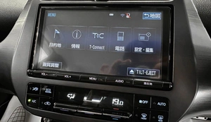 Хетчбэк Toyota Prius PHV 2018 года, 2357000 рублей, Красноярск