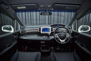 Минивэн Honda Freed 2011 года, 1049000 рублей, Красноярск