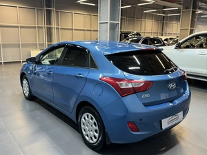 Хетчбэк Hyundai i30 2013 года, 947000 рублей, Красноярск