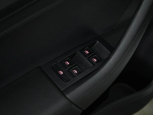 Лифтбек Volkswagen Polo 2020 года, 1550050 рублей, Москва