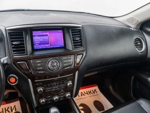 Внедорожник Nissan Pathfinder 2015 года, 2060000 рублей, Красноярск