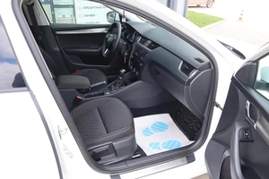 Хэтчбек Skoda Octavia 2017 года, 1880000 рублей, Мирное