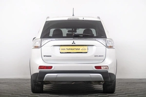 Внедорожник Mitsubishi Outlander 2014 года, 1599000 рублей, Томск