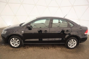 Седан Volkswagen Polo 2013 года, 1050000 рублей, Орёл