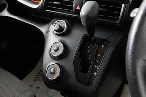 Минивэн Toyota Sienta 2018 года, 1589000 рублей, Красноярск