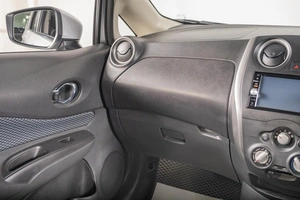 Хетчбэк Nissan Note 2016 года, 899000 рублей, Томск
