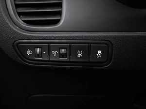 Седан Kia Rio 2018 года, 1294000 рублей, Кирилловка