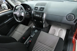 Внедорожник Suzuki SX4 2010 года, 1099000 рублей, Омск