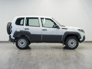 Внедорожник ВАЗ (LADA) Niva Travel 2024 года, 969000 рублей, Саратов