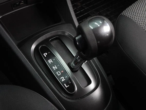 Хетчбэк Kia Rio 2009 года, 679000 рублей, Воронеж