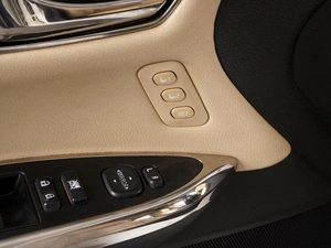 Седан Toyota Avalon 2013 года, 2095000 рублей, Красный Пахарь