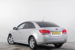 Седан Chevrolet Cruze 2012 года, 729000 рублей, Кемерово