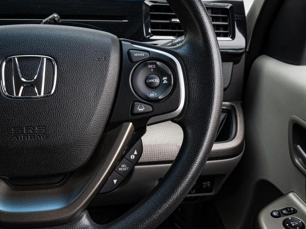 Минивэн Honda Stepwgn 2019 года, 2340000 рублей, Краснодар