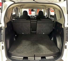 Минивэн Toyota Sienta 2018 года, 1498000 рублей, Красноярск