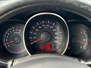 Хетчбэк Kia Rio 2016 года, 1059000 рублей, Ижевск