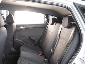 Хетчбэк Hyundai Solaris 2015 года, 780000 рублей, Омск
