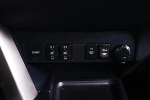 Внедорожник Toyota RAV4 2014 года, 2349000 рублей, Пермь