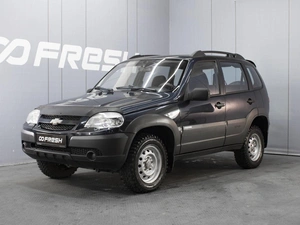Внедорожник Chevrolet Niva 2011 года, 430000 рублей, Омск