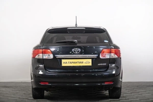 Универсал Toyota Avensis 2012 года, 1399000 рублей, Томск