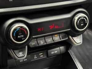 Седан Kia Rio 2018 года, 1549000 рублей, Кропоткин