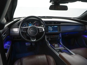 Седан Jaguar XF 2016 года, 1997077 рублей, Москва