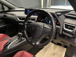 Внедорожник Lexus UX 2019 года, 3100000 рублей, Красноярск