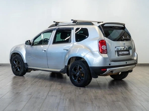 Внедорожник Renault Duster 2012 года, 849000 рублей, Саратов