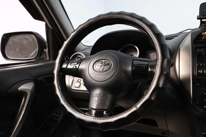 Внедорожник Toyota RAV4 2004 года, 939000 рублей, Новосибирск