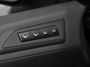 Минивэн Toyota Alphard 2019 года, 6557888 рублей, Омск