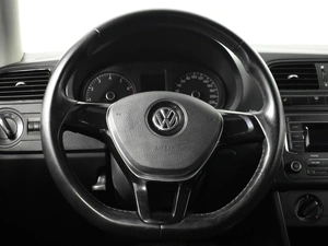 Седан Volkswagen Polo 2015 года, 999900 рублей, Казань