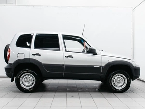 Внедорожник Chevrolet Niva 2013 года, 599000 рублей, Красноярск