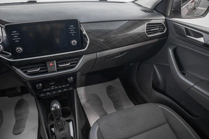 Лифтбек Volkswagen Polo 2022 года, 1999000 рублей, Барнаул