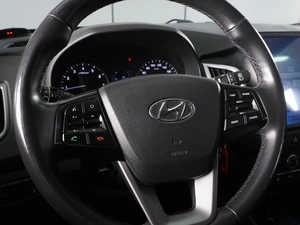 Внедорожник Hyundai Creta 2018 года, 1675000 рублей, Красный Пахарь