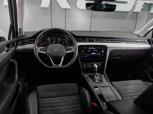 Седан Volkswagen Passat 2022 года, 3690000 рублей, Тюмень