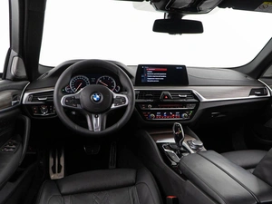 Седан BMW 5 серия 2017 года, 3289999 рублей, Москва