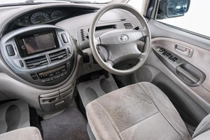 Минивэн Toyota Estima 2002 года, 959000 рублей, Красноярск