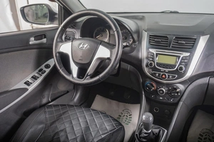 Седан Hyundai Solaris 2014 года, 629000 рублей, Томск