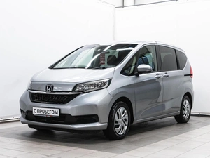 Минивэн Honda Freed 2019 года, 1450000 рублей, Красноярск