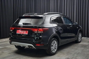Хетчбэк Kia Rio X-Line 2018 года, 1385000 рублей, Красноярск