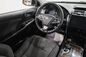 Седан Toyota Camry 2015 года, 1999000 рублей, Новокузнецк