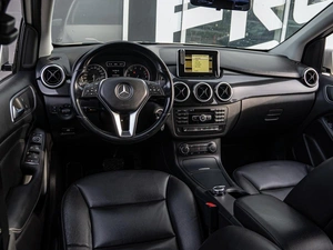 Хетчбэк Mercedes-benz B-класс 2012 года, 1245000 рублей, Краснодар