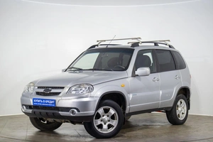 Внедорожник Chevrolet Niva 2010 года, 479000 рублей, Оренбург