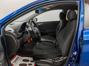 Хетчбэк Hyundai Solaris 2012 года, 860000 рублей, Красноярск