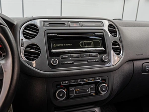 Внедорожник Volkswagen Tiguan 2015 года, 1490000 рублей, Краснодар