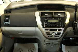 Универсал Toyota Opa 2003 года, 599000 рублей, Омск