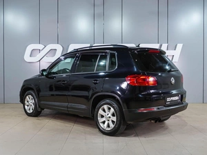 Внедорожник Volkswagen Tiguan 2012 года, 1249000 рублей, Воронеж