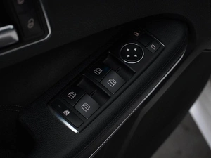 Седан Mercedes-benz E-класс 2013 года, 2499077 рублей, Москва