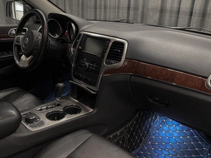 Внедорожник Jeep Grand Cherokee 2011 года, 1785000 рублей, Красноярск