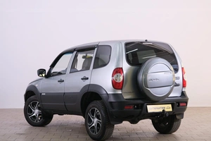 Внедорожник Chevrolet Niva 2014 года, 619000 рублей, Омск